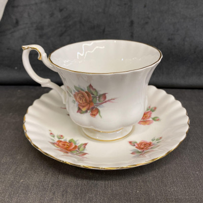 Royal Albert Teacup & Saucer – Centennial Rose