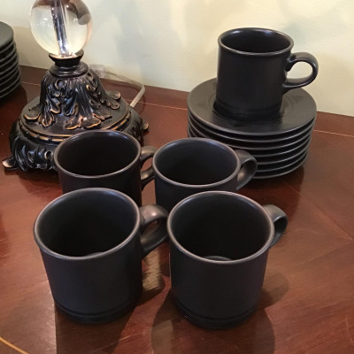 Vintage Pfaltzgraf ‘Midnight Sun’ Mugs & Plates (set of 5+)