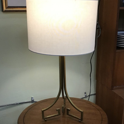 Chic Table Lamp with Antique Gold Base