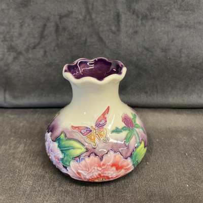 Old Tupton Ware Vase – Cream