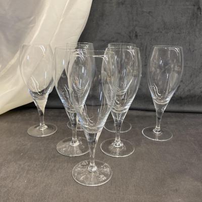 Set of 7 White Wine Glasses