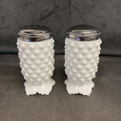 Pair Fenton Milk Glass Shakers
