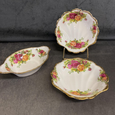 3PC Old Country Roses Bon Bon & Shell Dishes