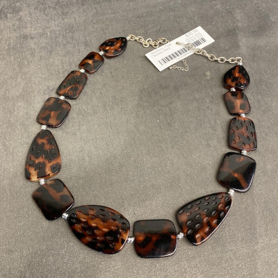 Necklace – Faux Tortoise Shell