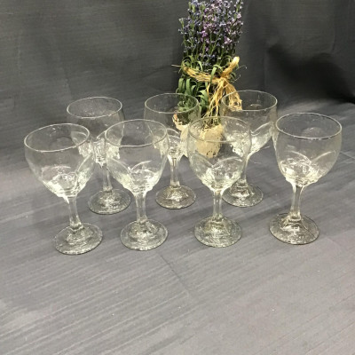 Clear Wine Glasses (set of 6+)