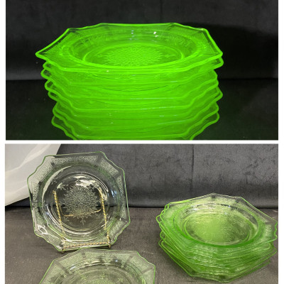 Set of 8 Depression Glass Plates – Green