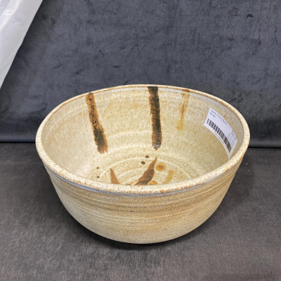 Studio Pottery Bowl – Brown