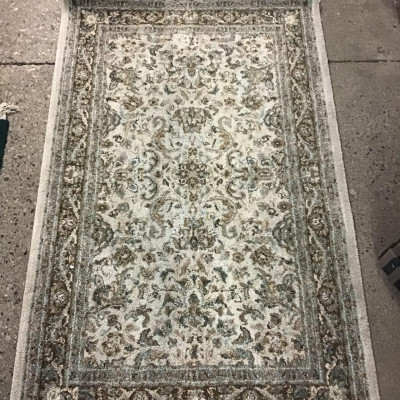 Karastan “Euphoria” Carpet 3’6″ x 5’6″