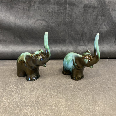 PAIR Blue Mountain Pottery – Small Elephants