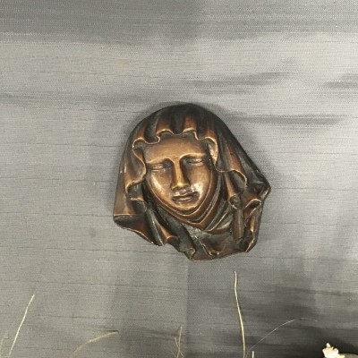 OAKAPPLE Medieval Artifact Replica  Ladies Head