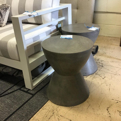 Round Accent Table/Plant Stand