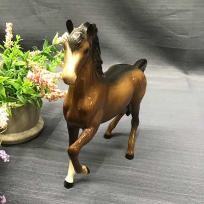 BESWICK Porcelain Horse (prancing)