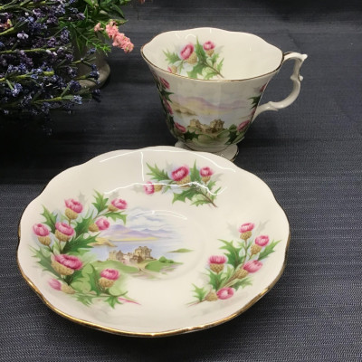 ROYAL ALBERT Cup & Saucer “Road to the Aisles”