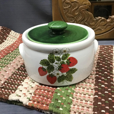 McCOY Stoneware Green/ White “Strawberry” Lidded Serving Dish