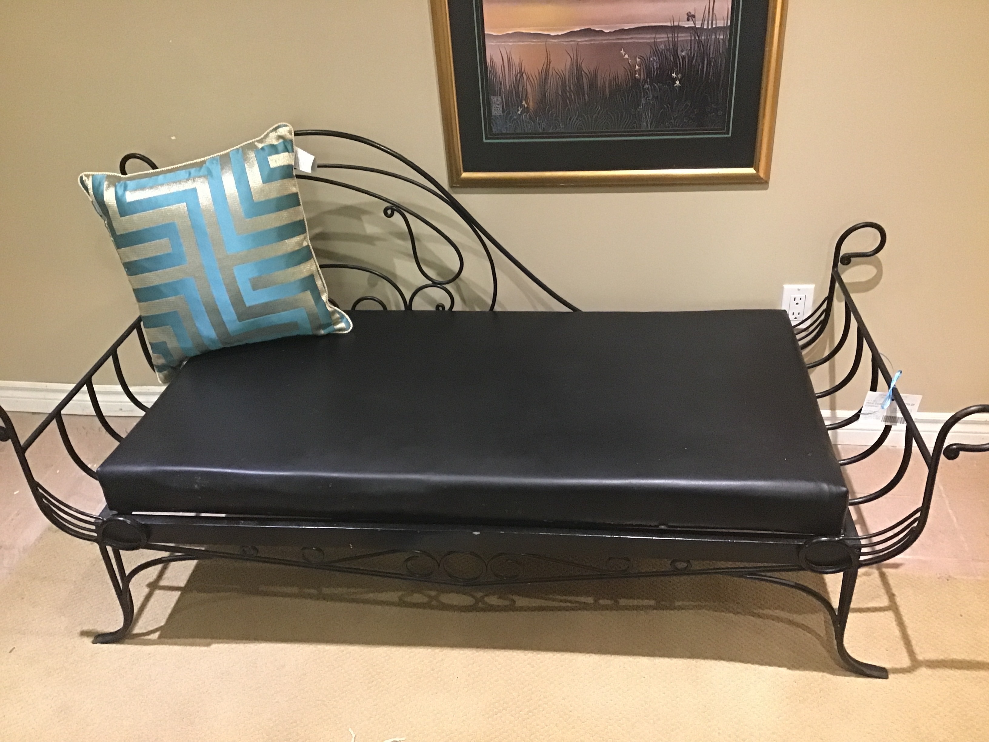 Metal Daybed – Condition