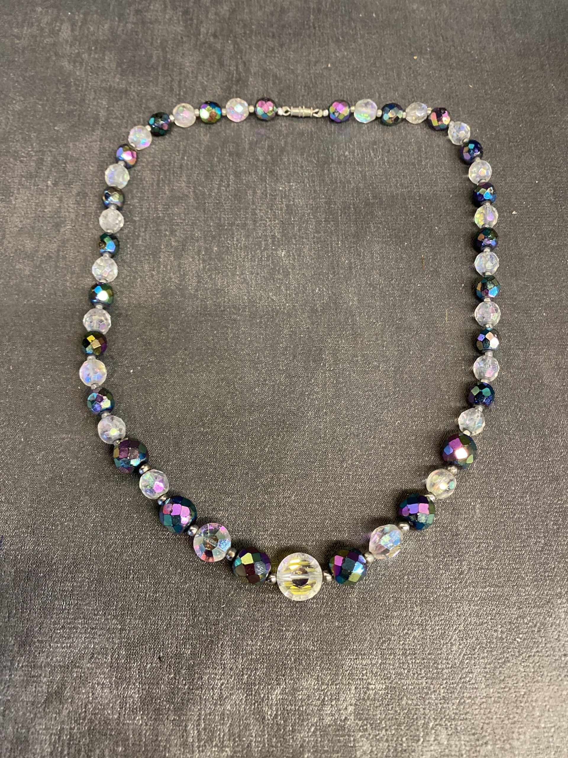 Vintage Necklace – Crystal Bead