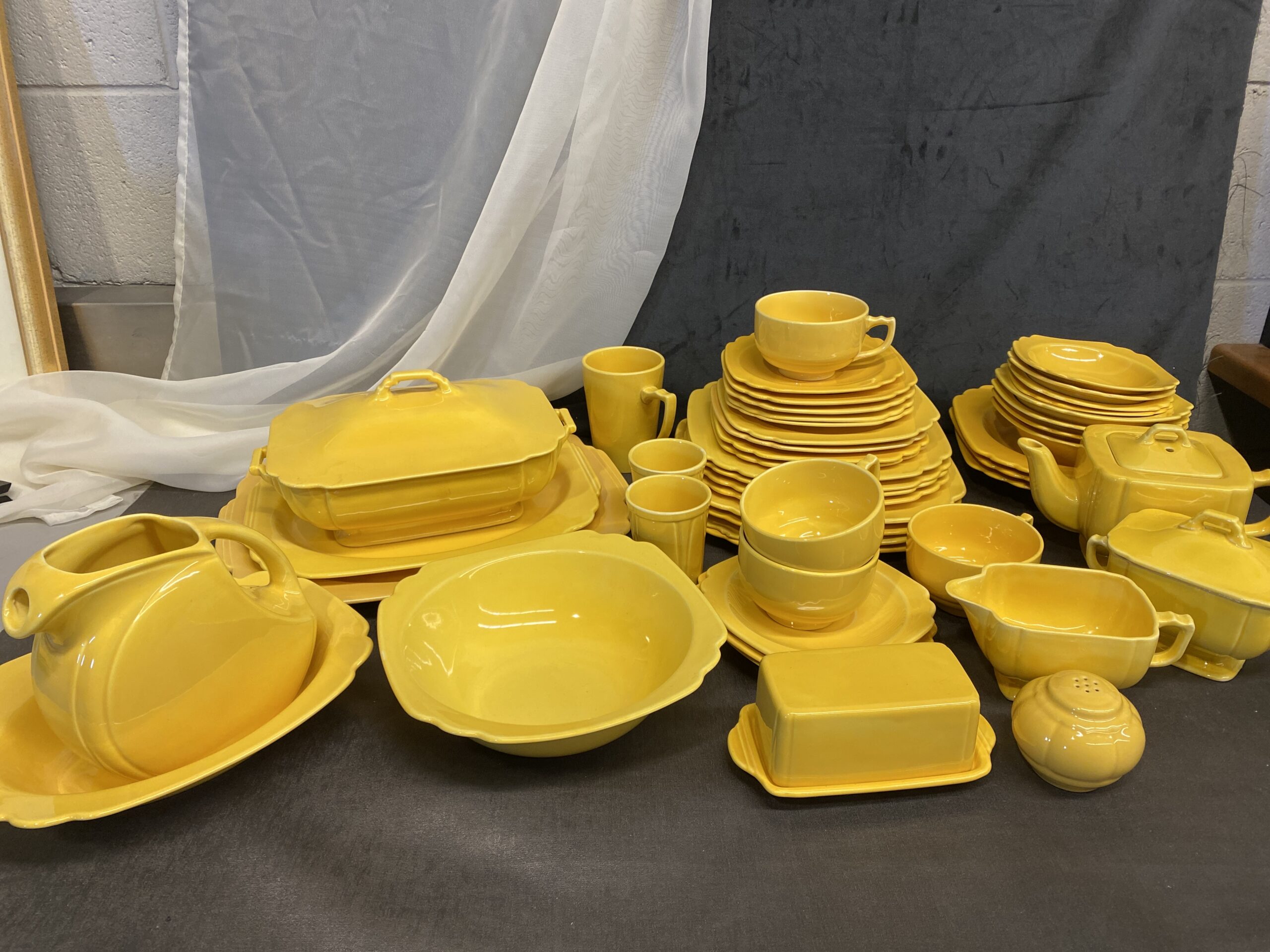 49PC Riviera Collection – Yellow