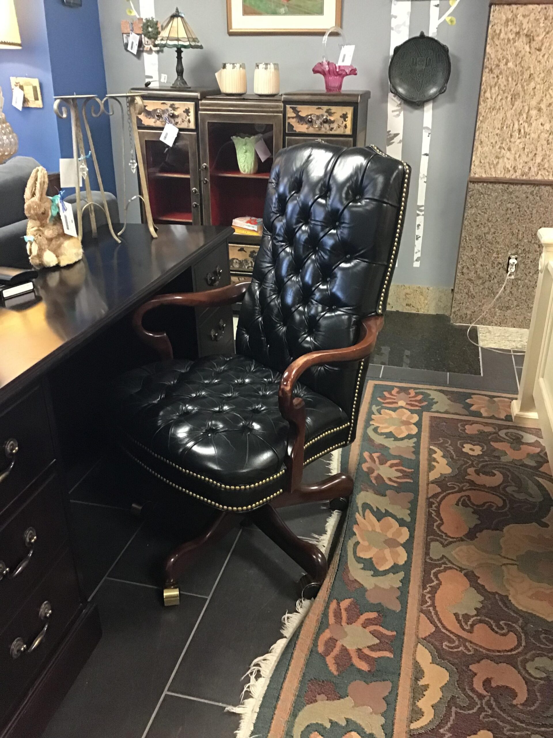 Ebony Tufted Leather Swivel Desk Chair