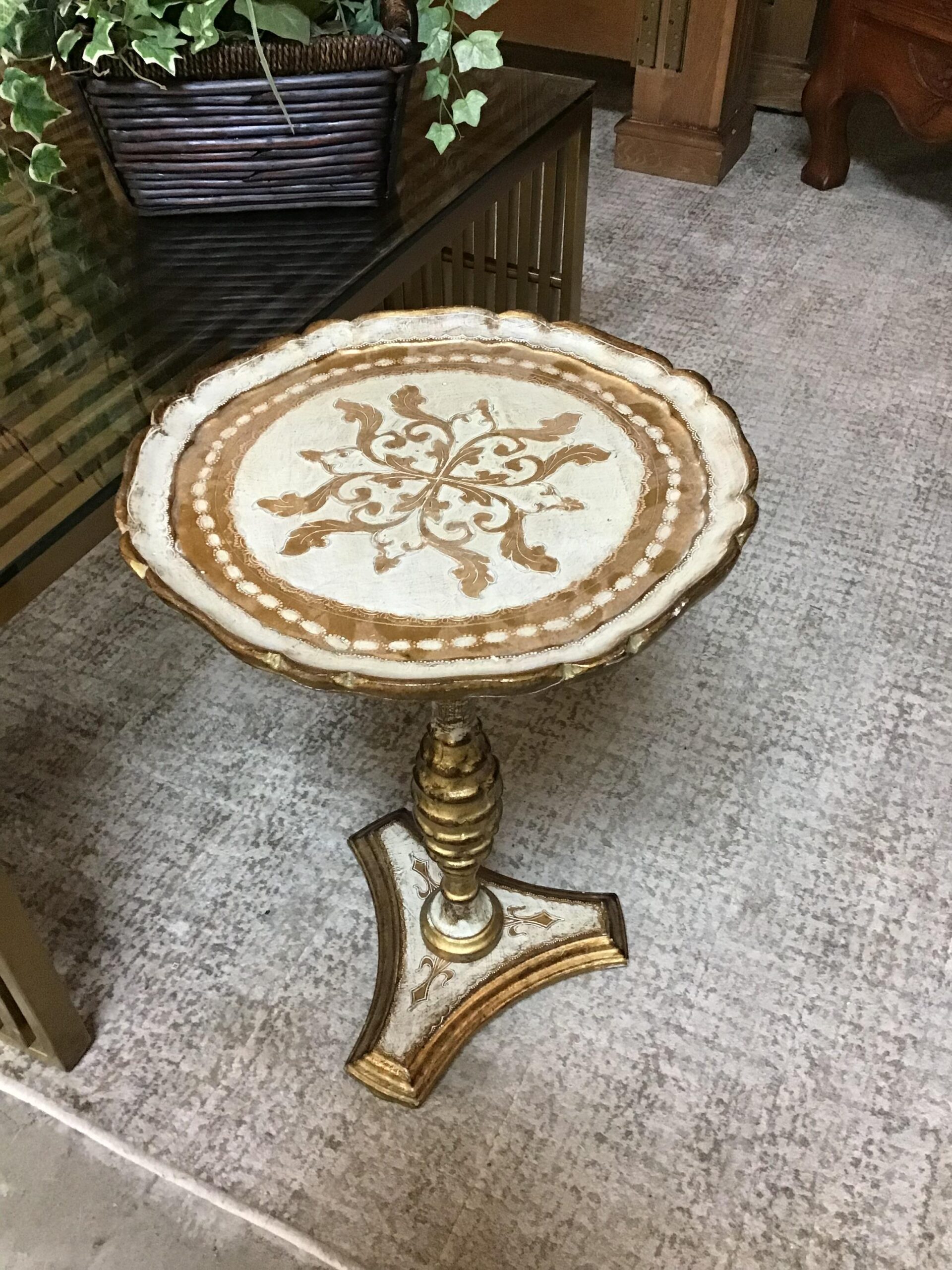 Vintage Florentine 14″ Side Table