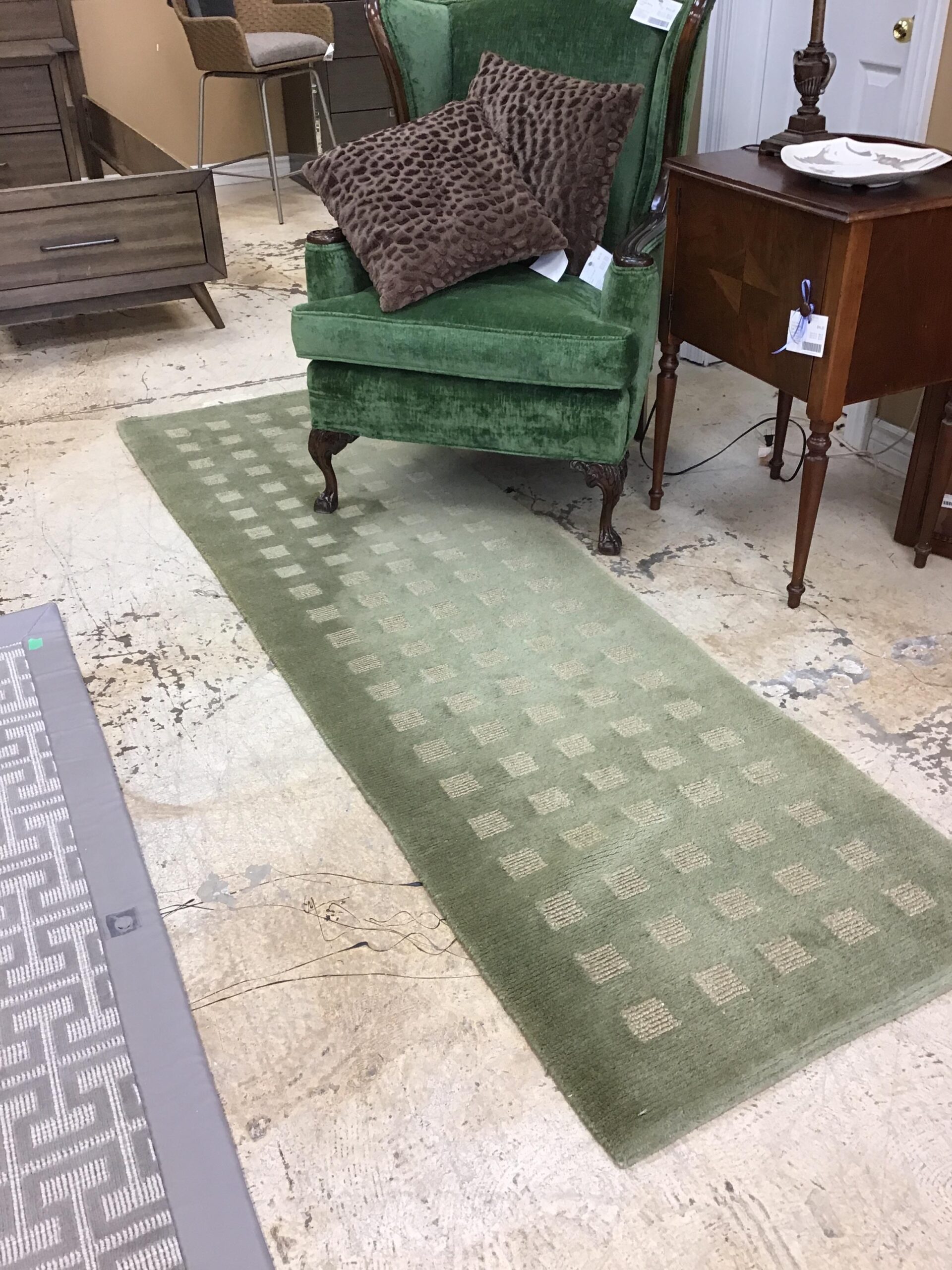 Carpet Runner – Green -2.5′ x 8′