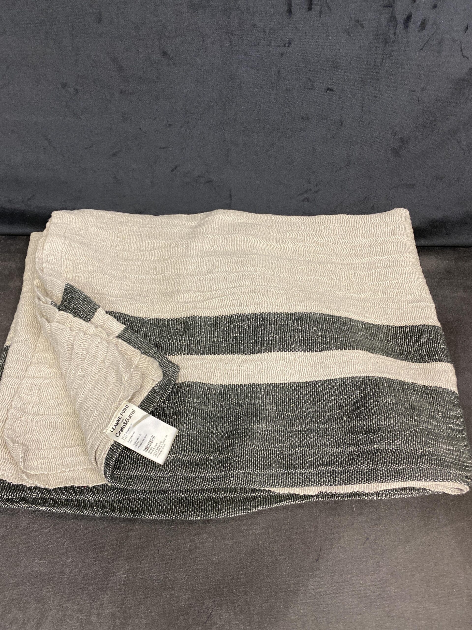 Crate & Barrel Tablecloth – Linen/Cotton