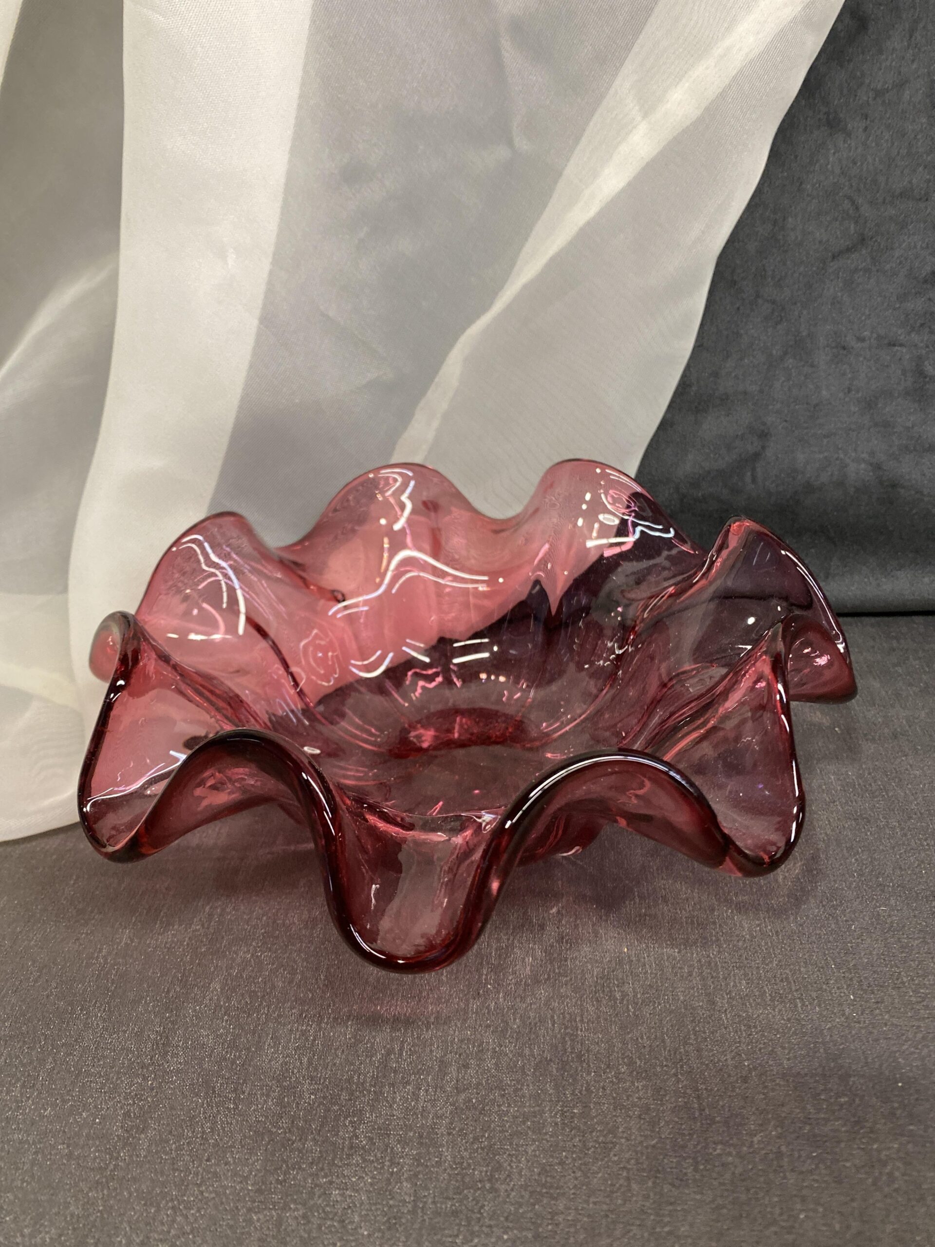 Art Glass Bowl – Cranberry