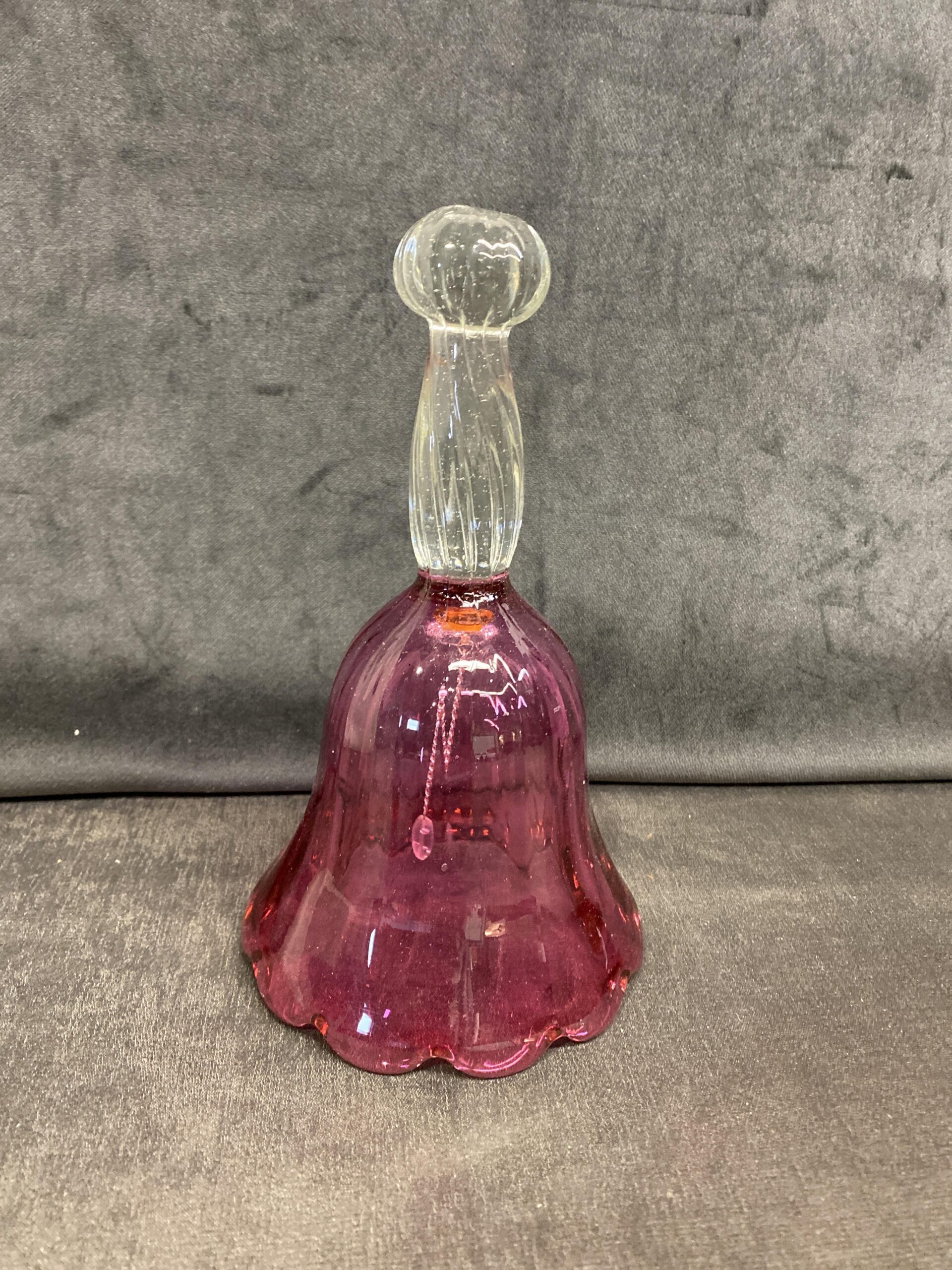 Art Glass Bell – Cranberry