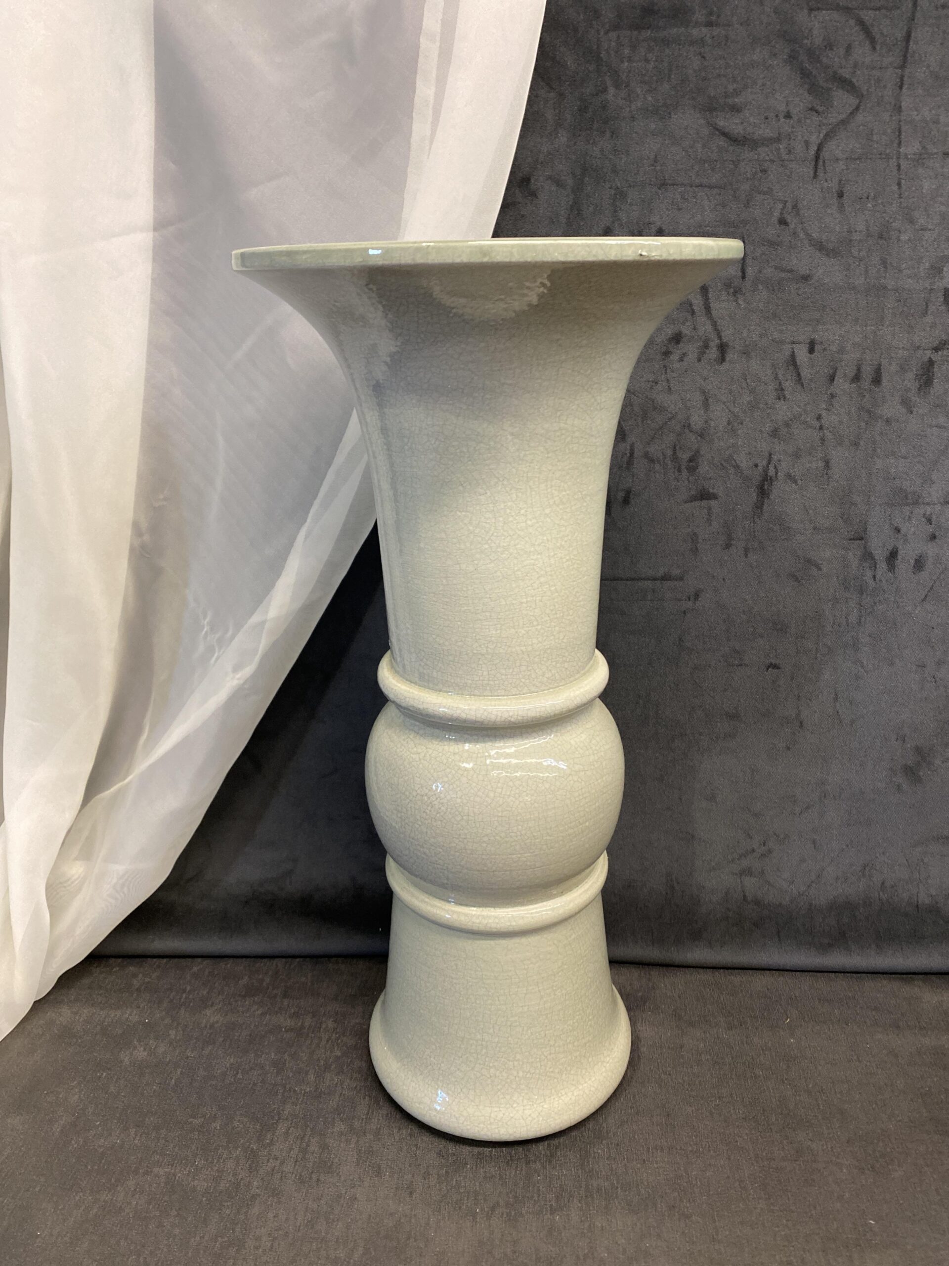 Global Views Ceramic Vase – Green