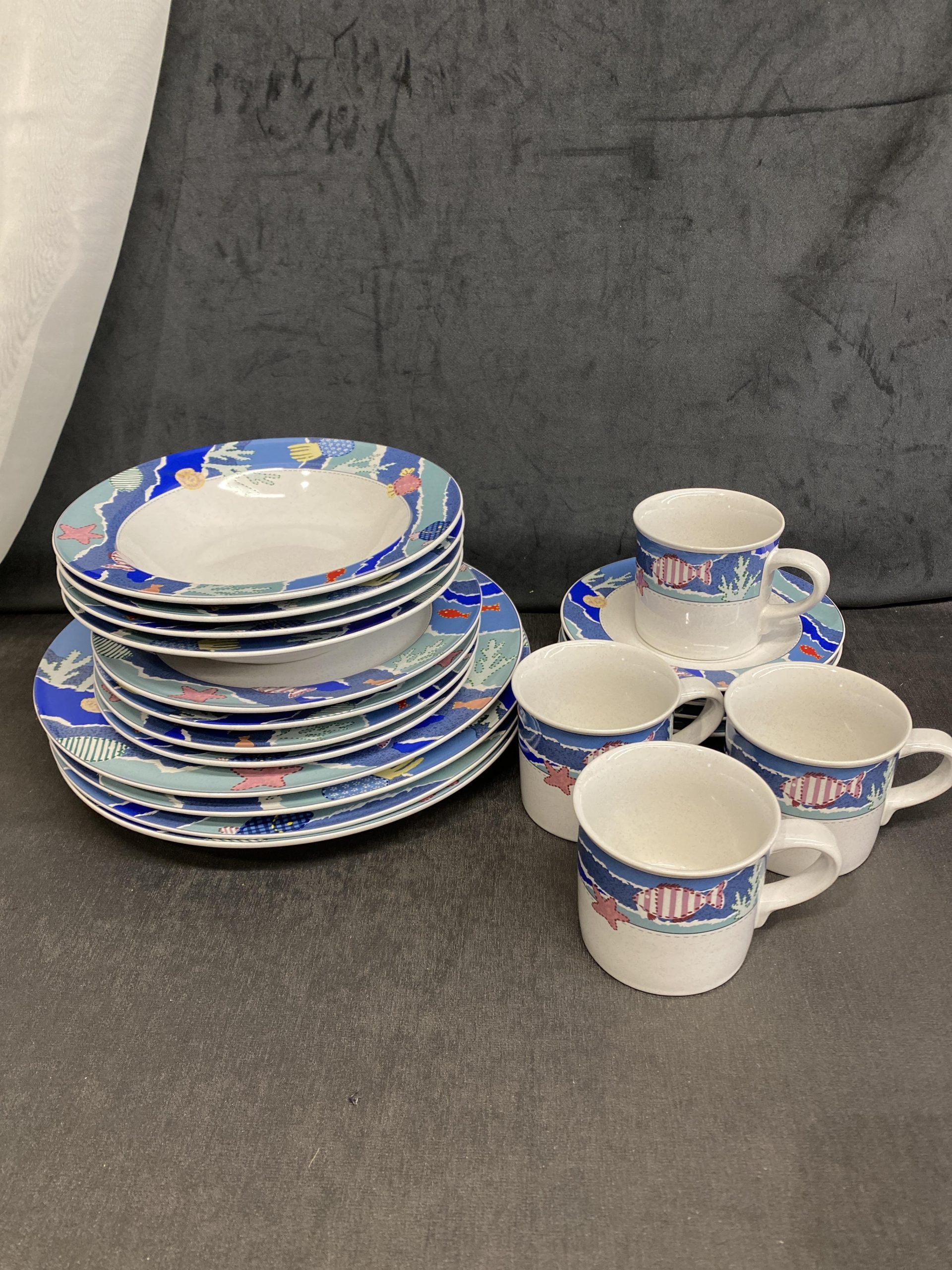 Christopher Stuart 5PC Placesetting for 4 – NEW PRICE $38.57! SAY GOOD BUY !