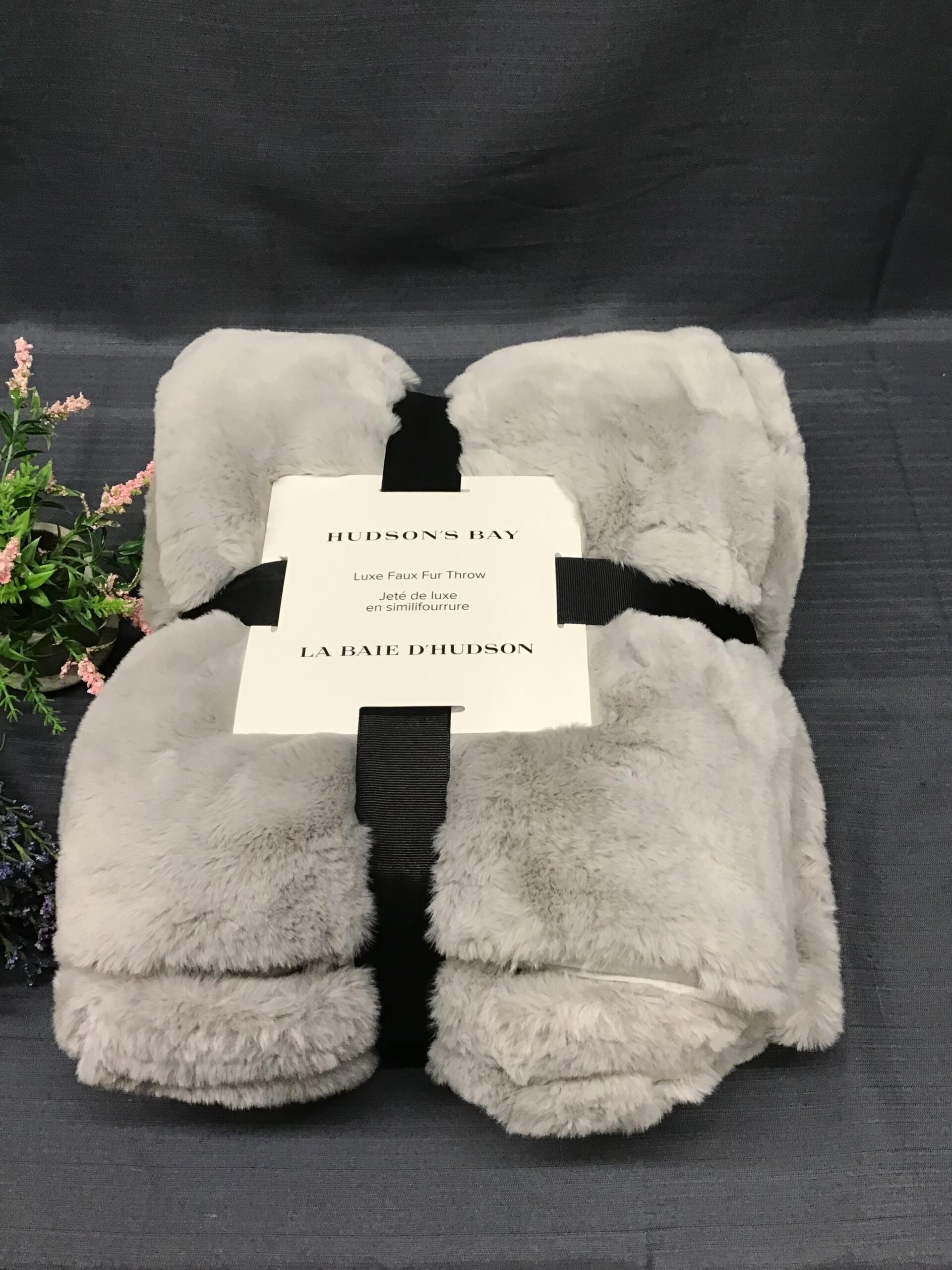 NEW!  HUDSON’S BAY Grey Faux Fur Throw Blanket