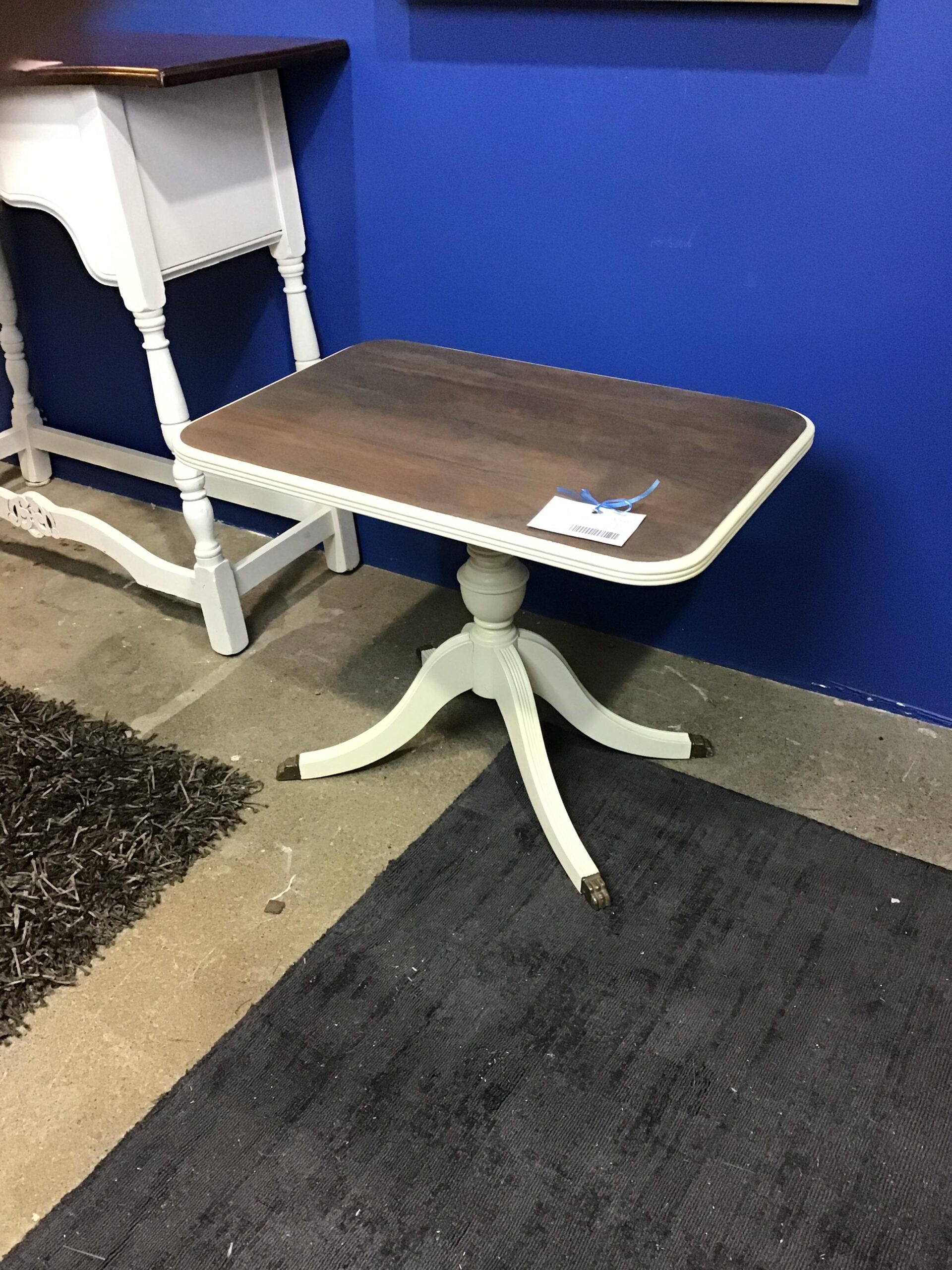 Vintage Accent Table/Coffee Table