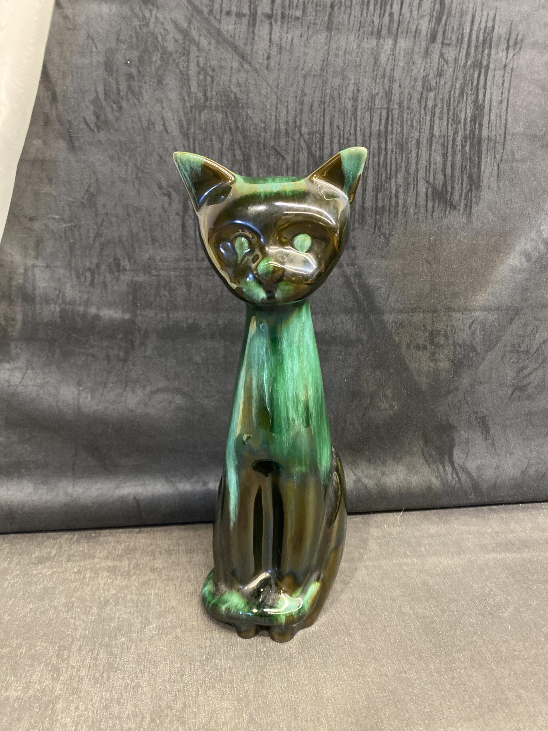 Blue Mountain Pottery – Cat