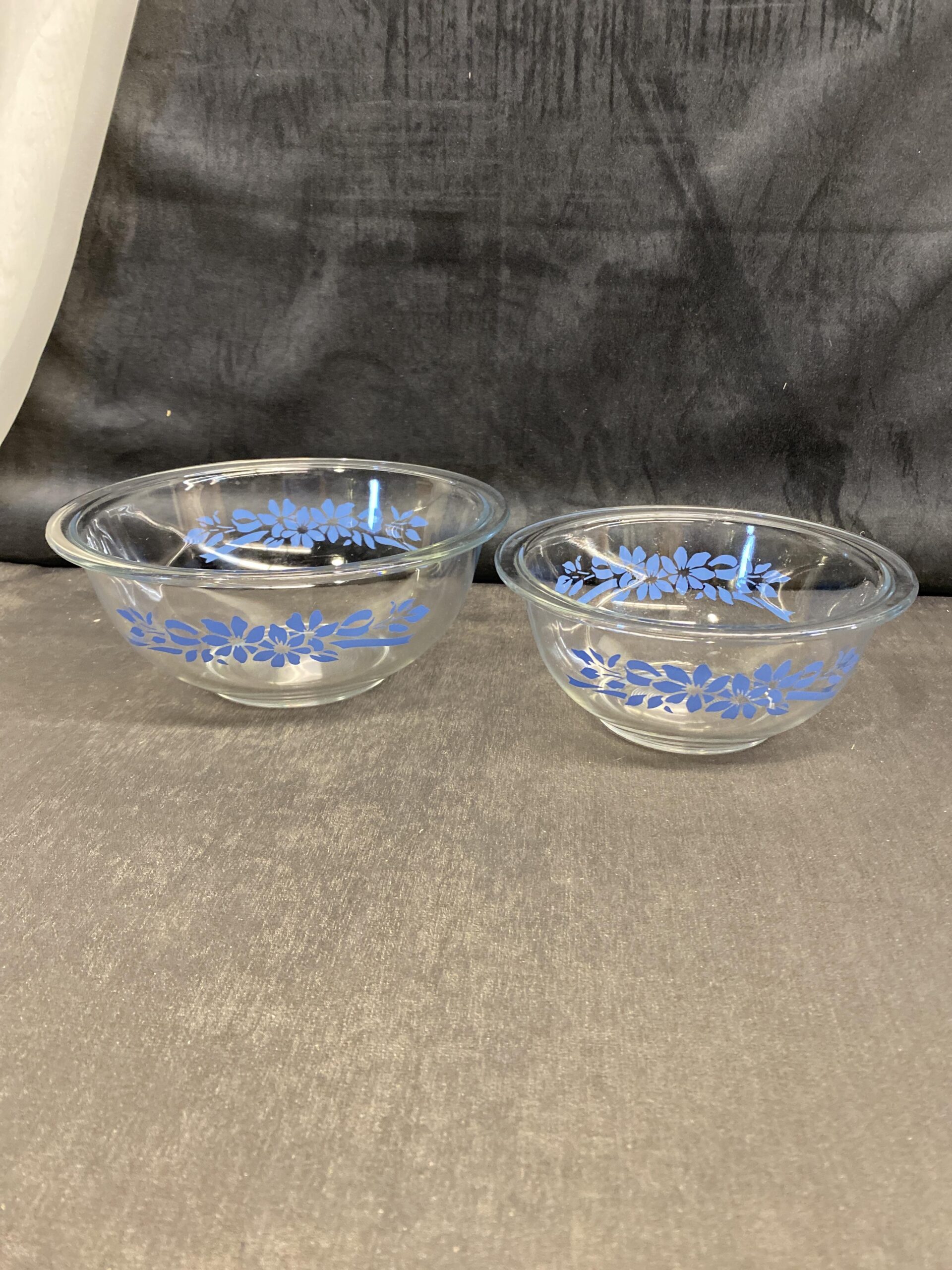 PAIR Pyrex Mixing Bowls – Blue Flowers