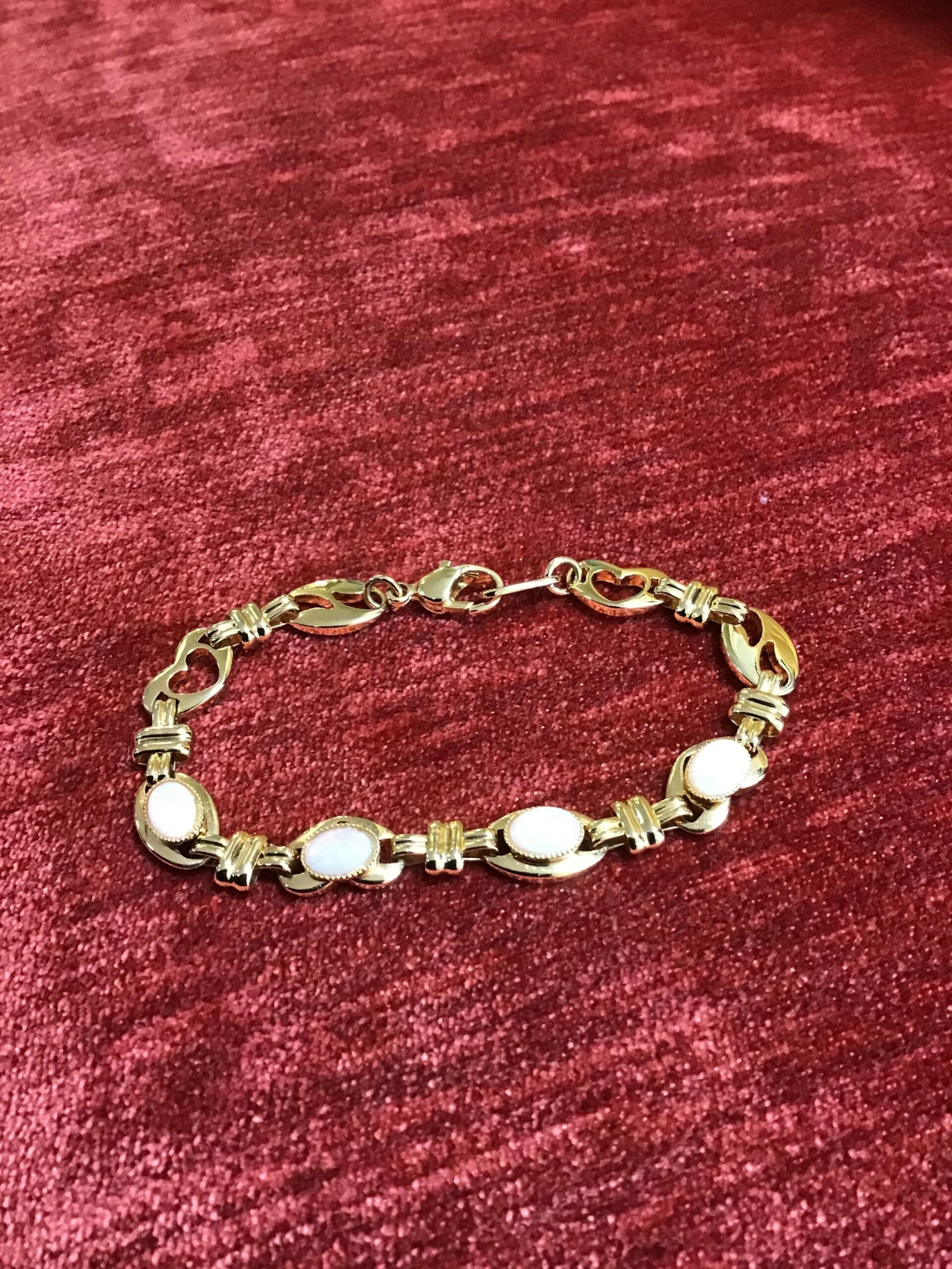 Pretty Gold & Pale Pink Iridescent Bracelet