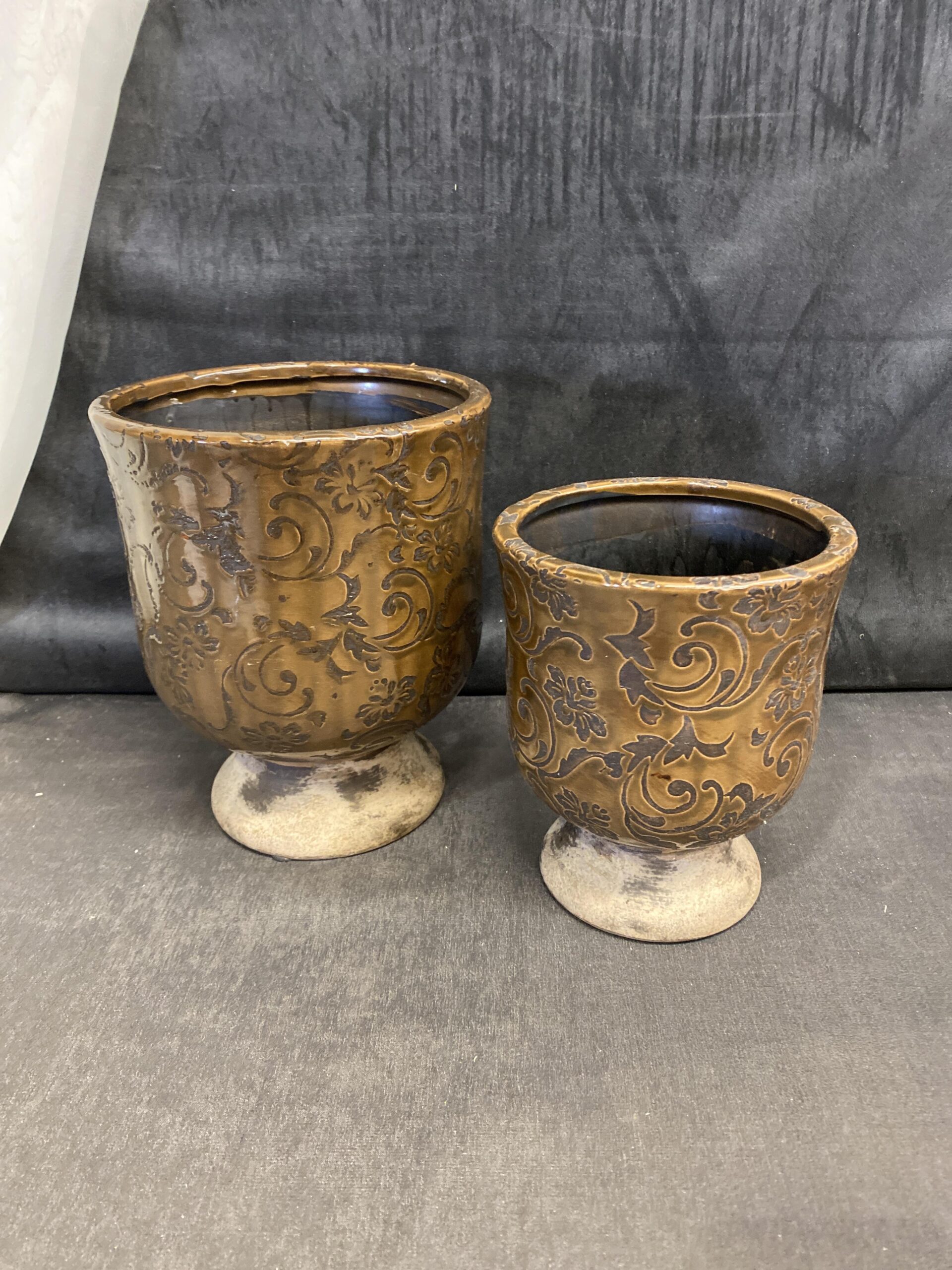 PAIR Ceramic Planters – Brown