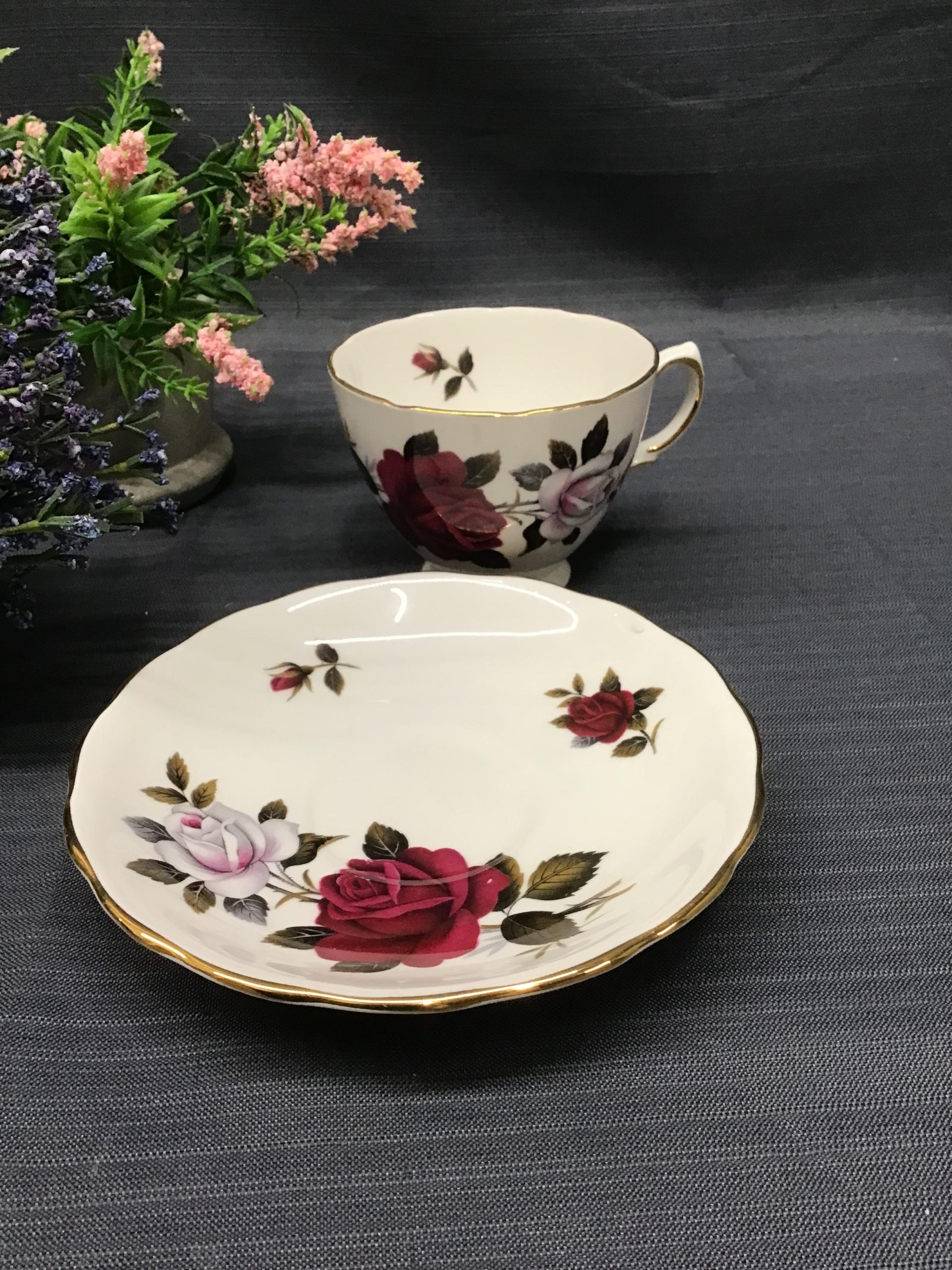 COLCLOUGH Cup & Saucer Red/ White Rose