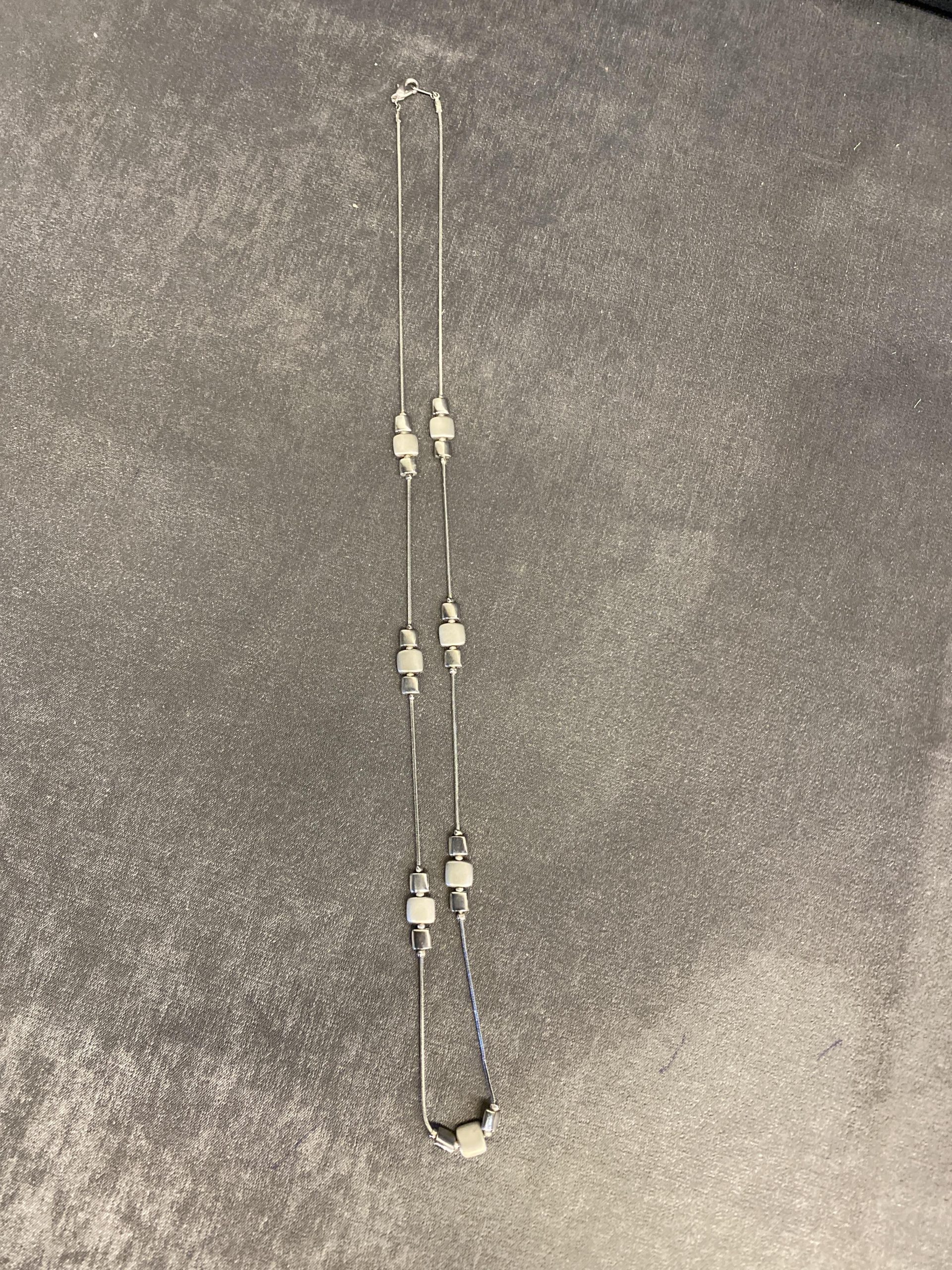Necklace – Silvertone Flat Bead
