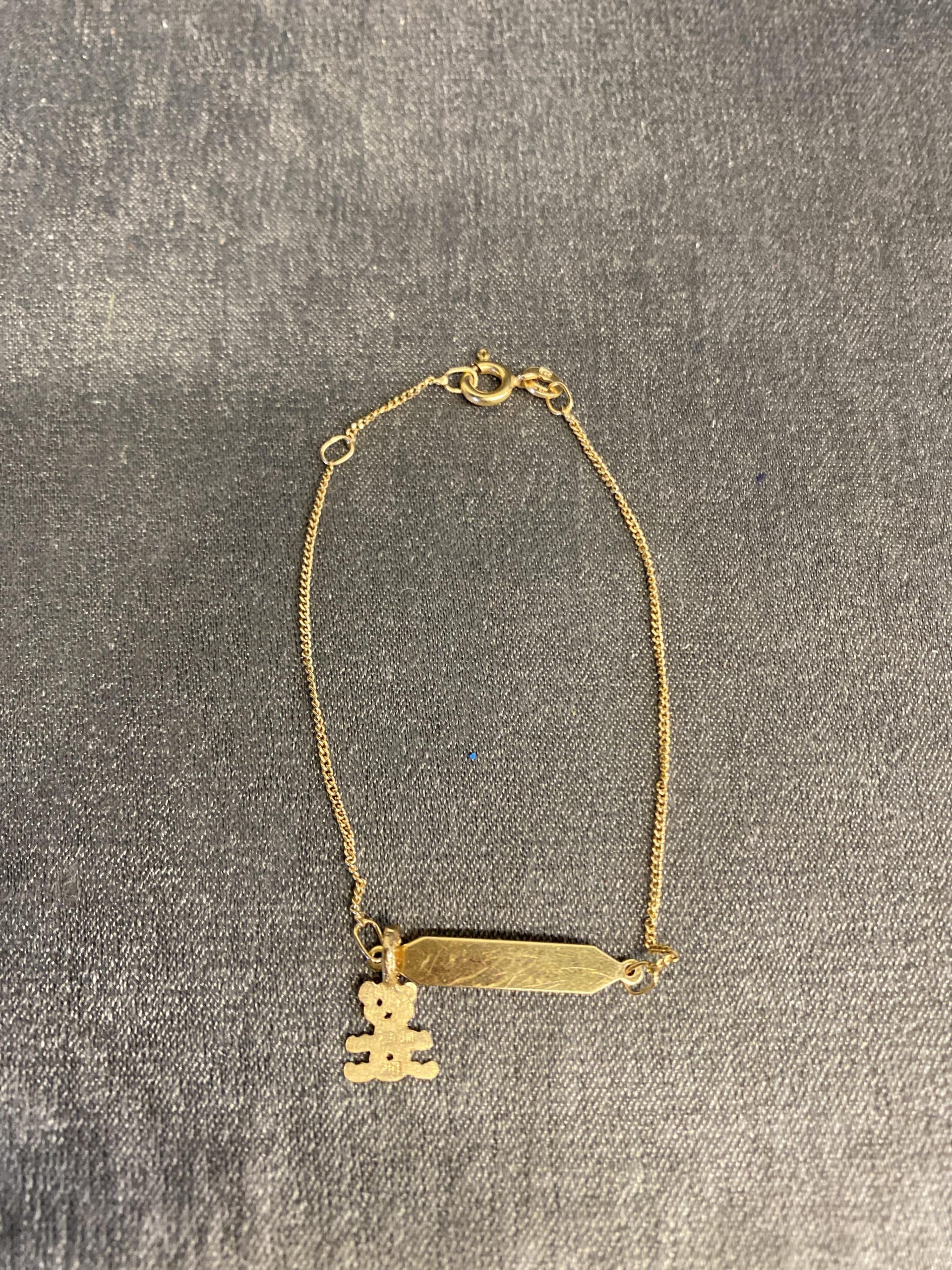10K Gold Child’s Bracelet With Charm