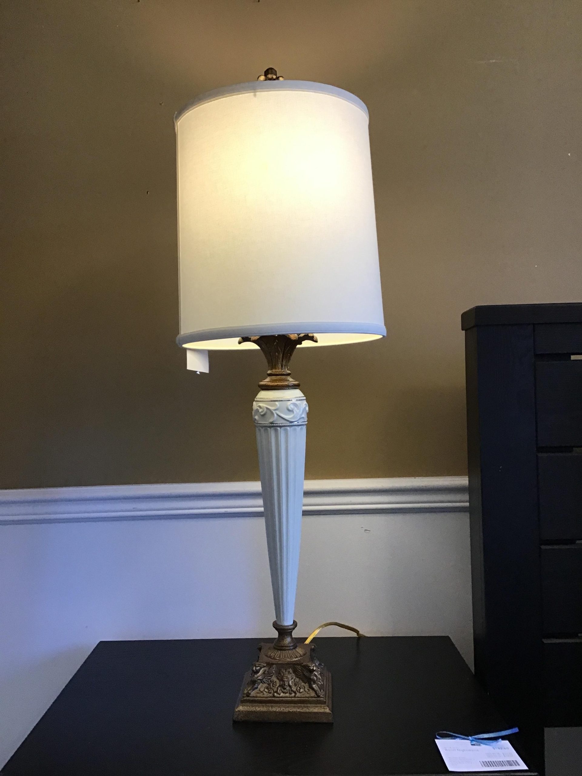 Lenox Quoizel Ceramic Lamp
