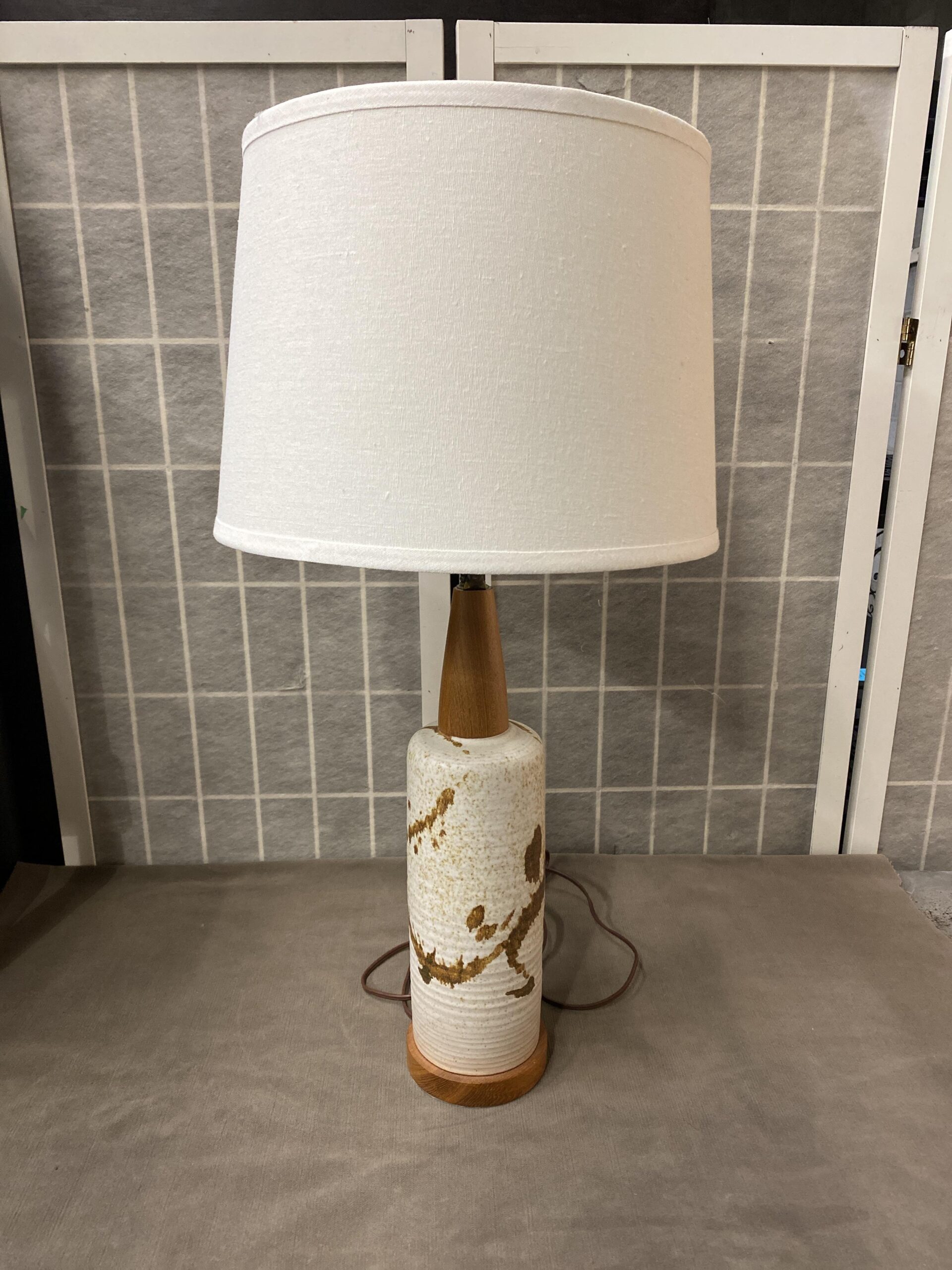 Vintage Lamp – Pottery & Teak