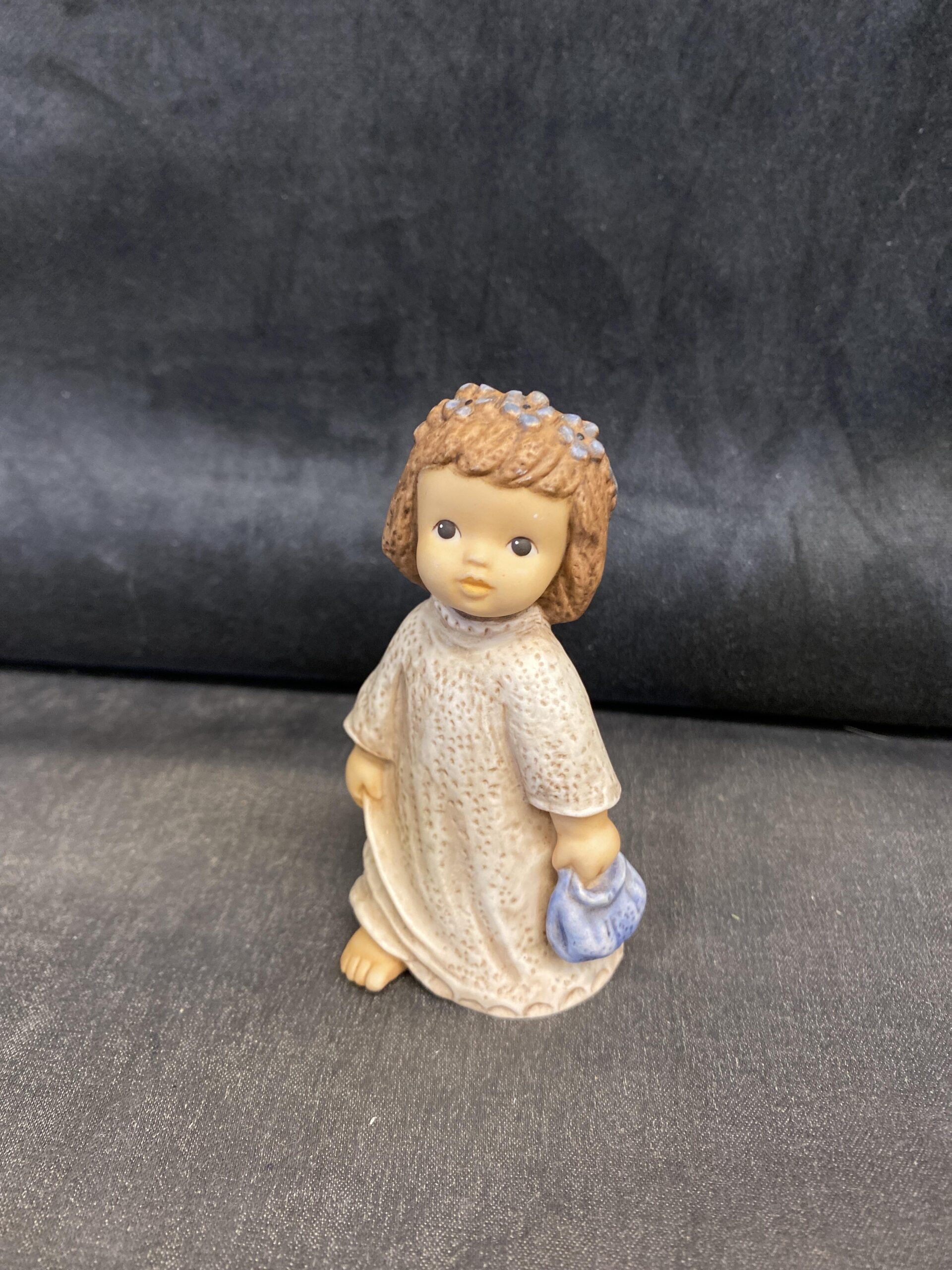 Geobel Nina Marco Figurine – Child w Handbag