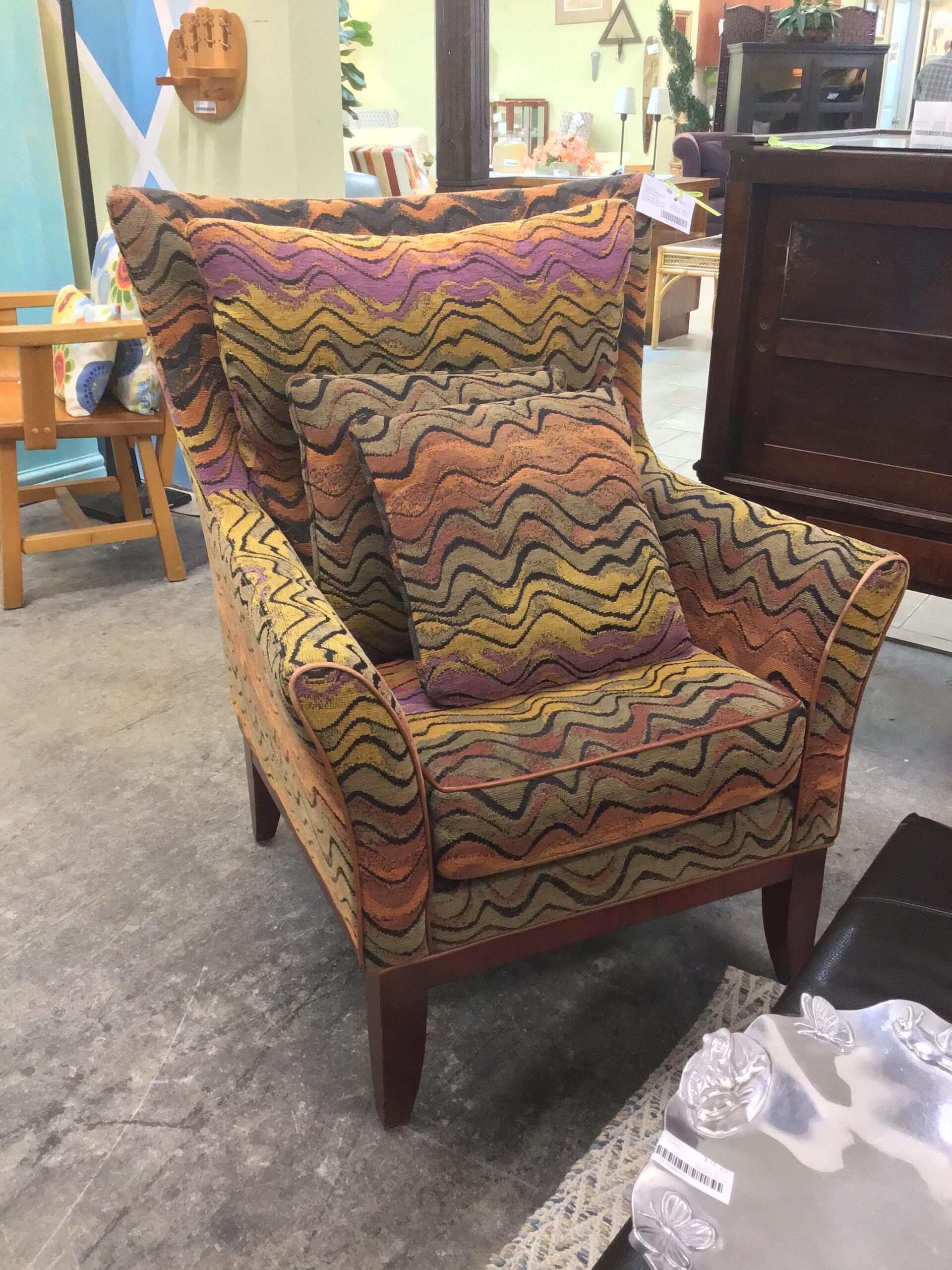 CHESTERFIELD SHOP Multi-Coloured Accent Chair w 2 Throw Cushions