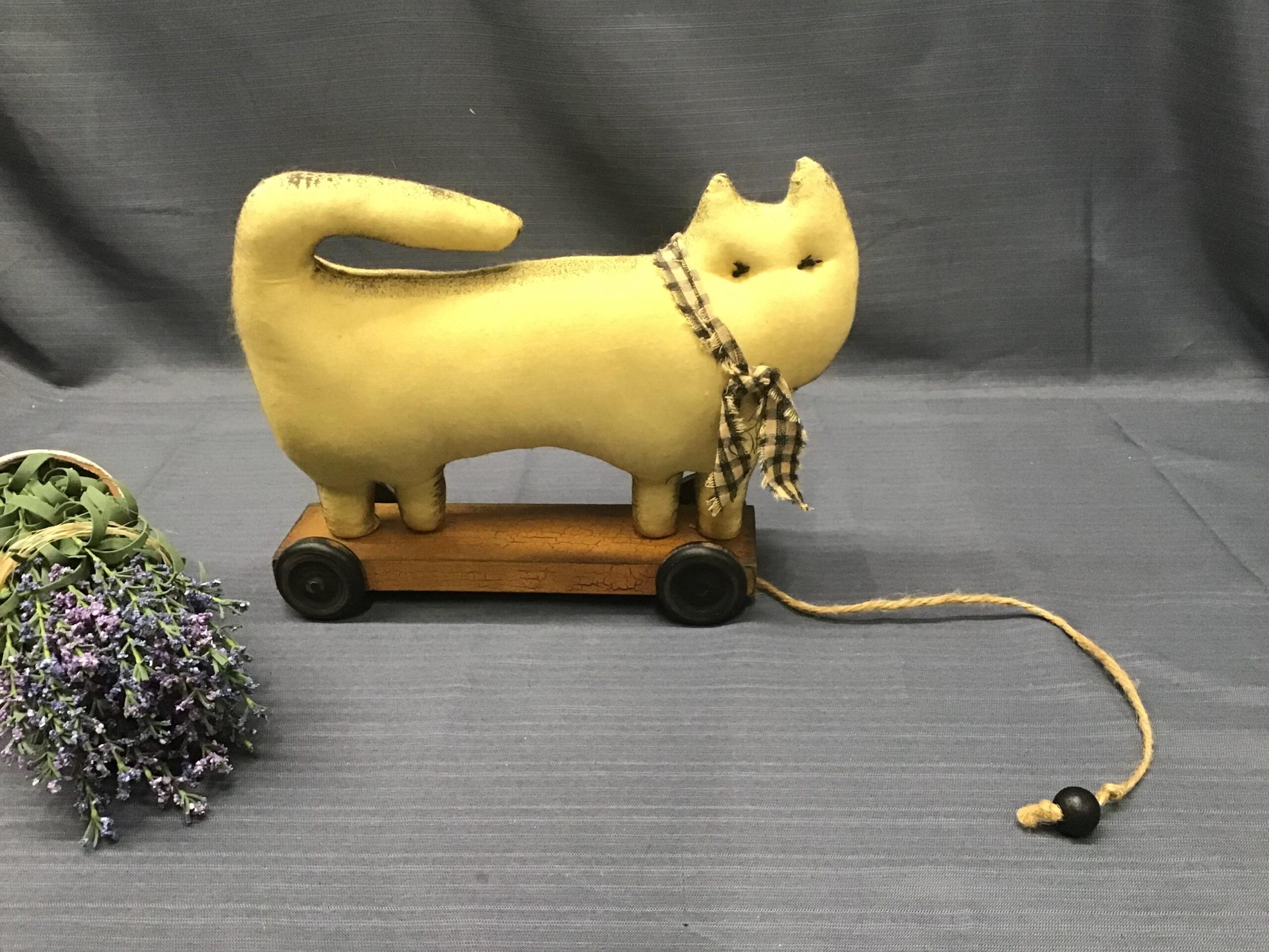 Wood/ Plush Cat Pull-Toy