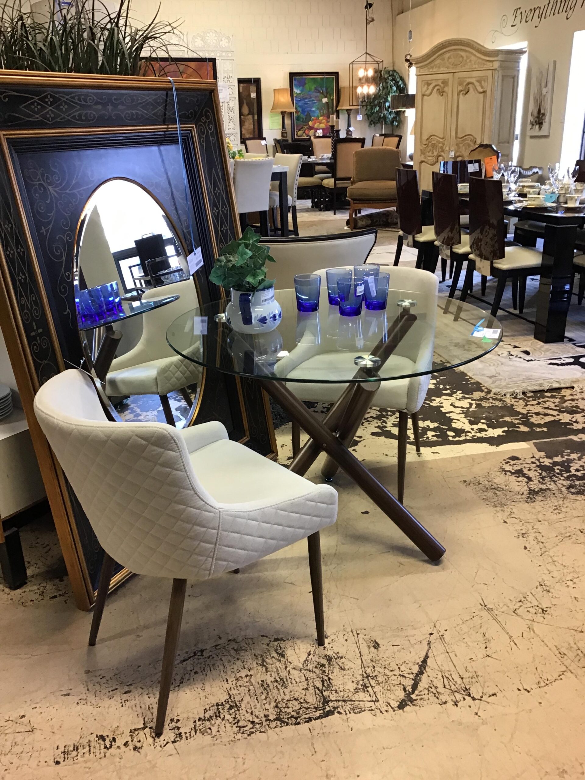 New! Rd Glass Table & 2 Chairs