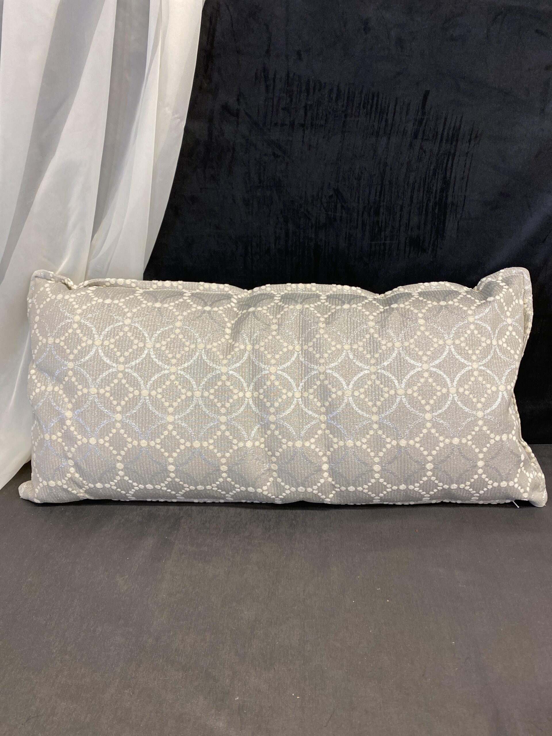 Lumbar Cushion – Silver