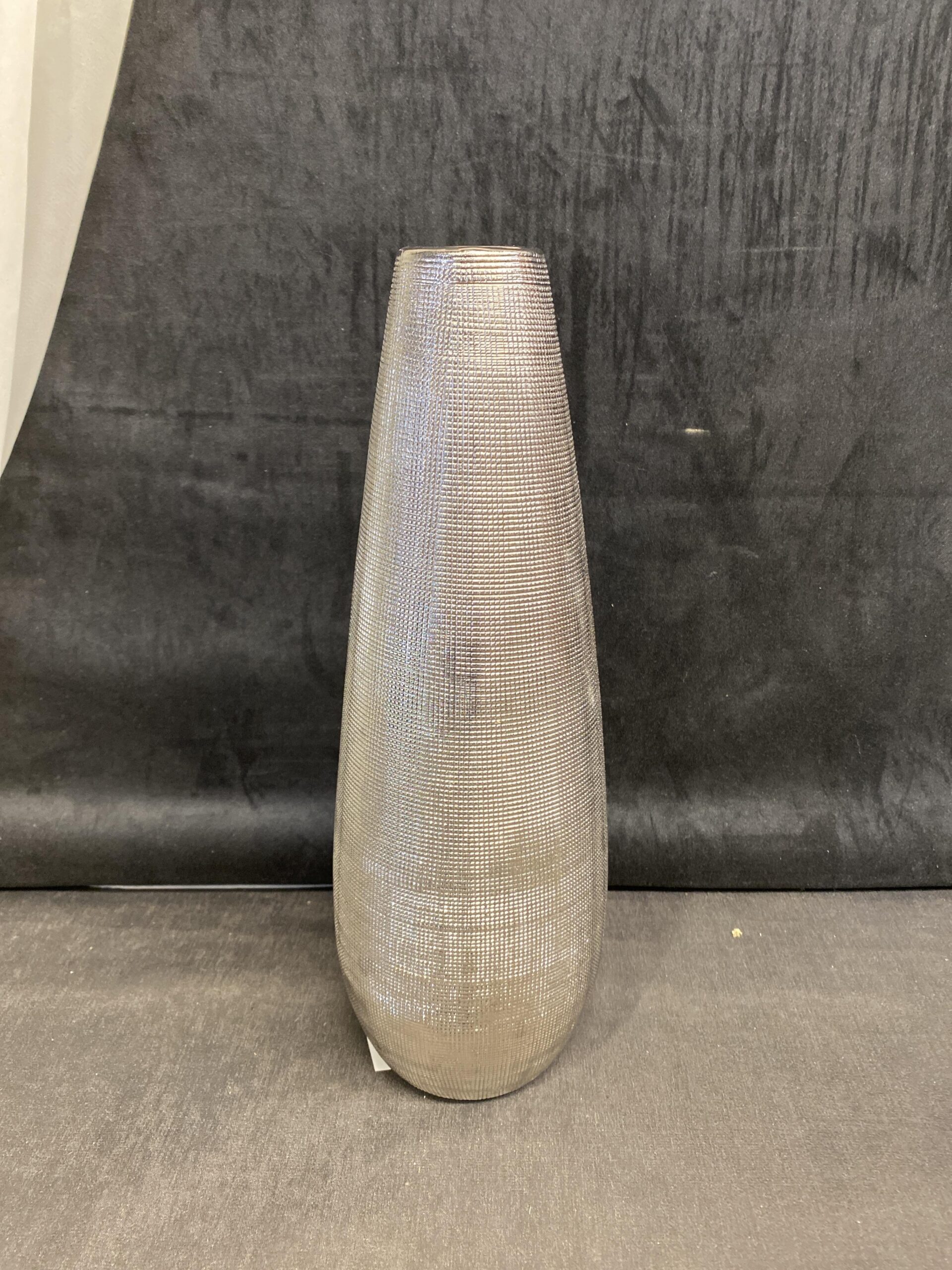 Vase – Silvertone