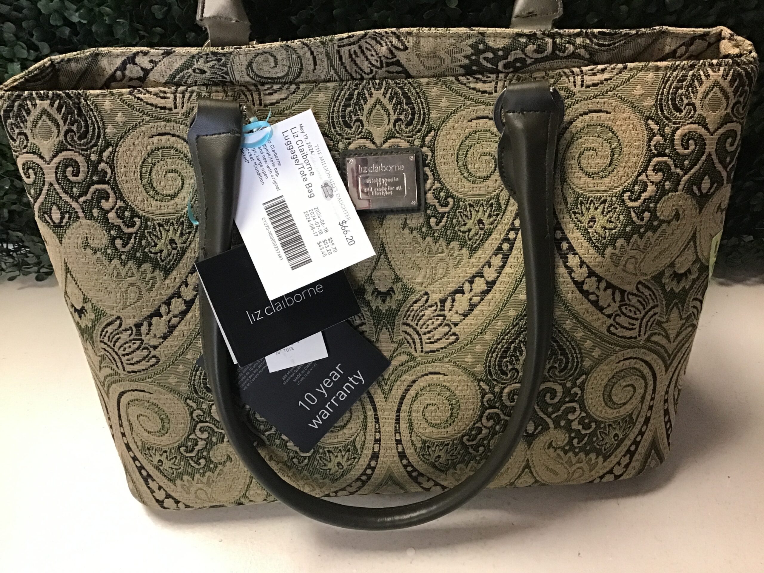 Liz Claiborne Luggage/Tote Bag
