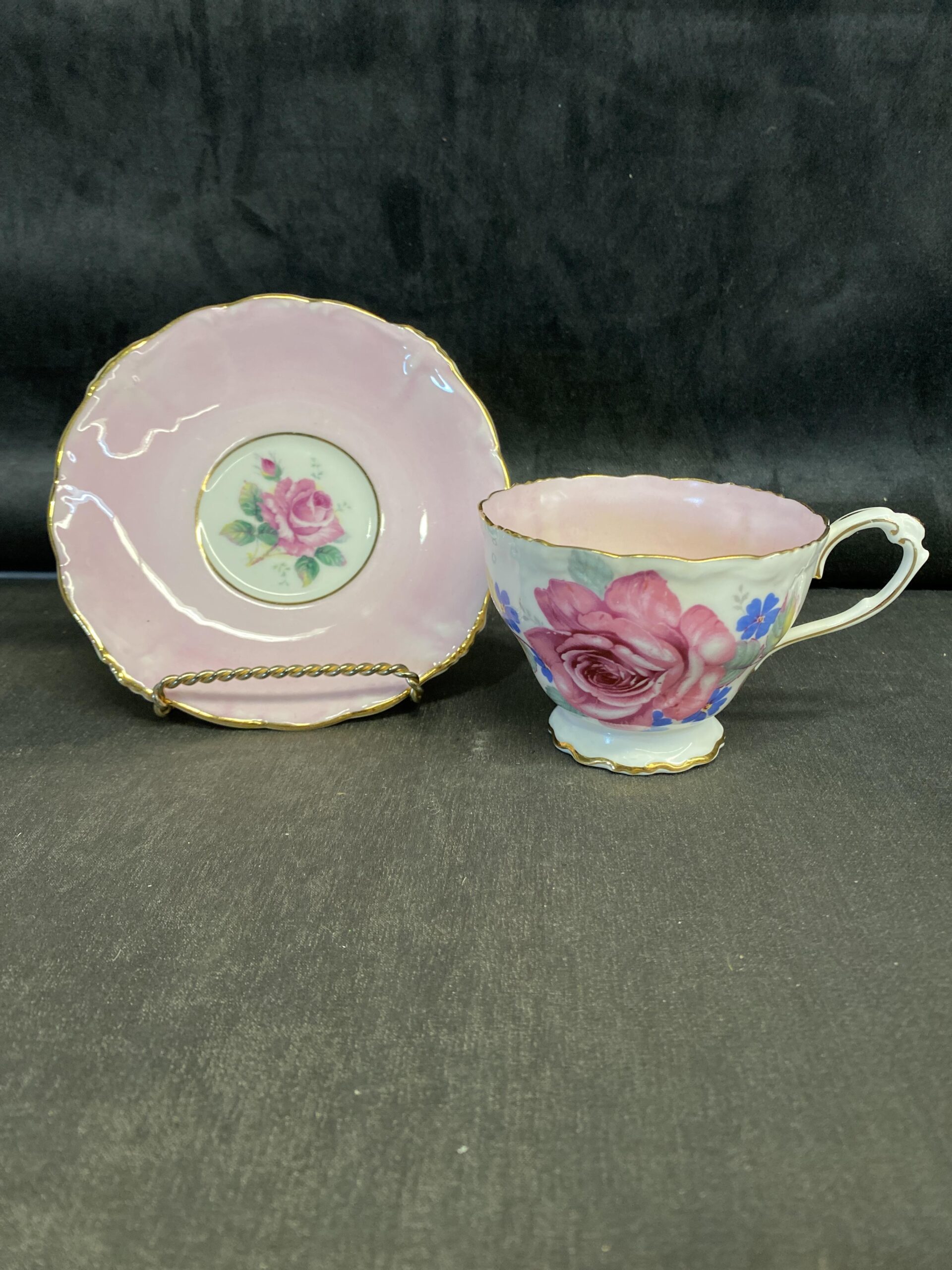 Paragon Teacup & Saucer – Pink Rose