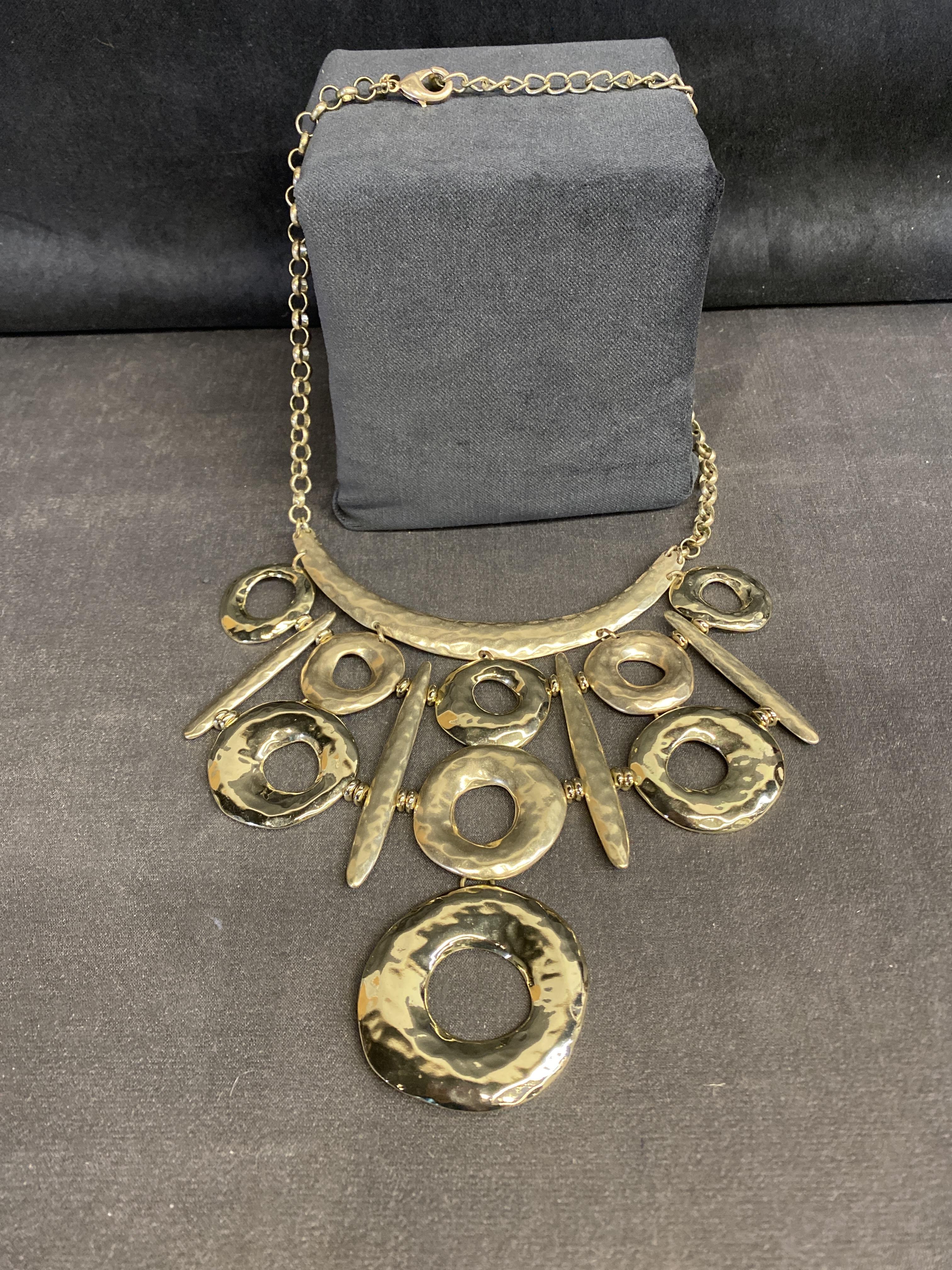 Chico’s Statement Necklace – Gold Tone