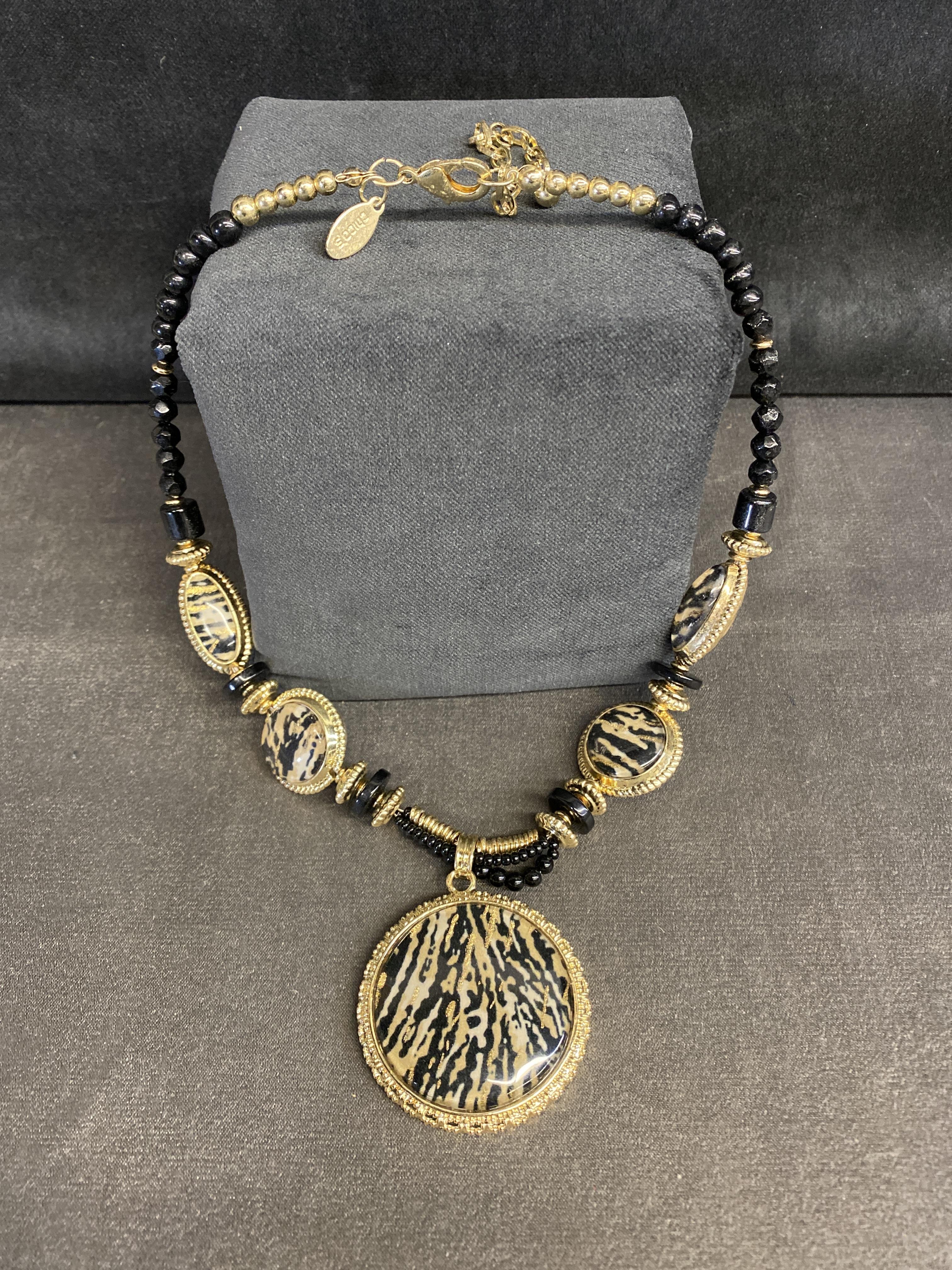 Chico’s Necklace – Animal Print